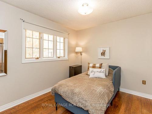 2100 Davis Dr W, King, ON - Indoor Photo Showing Bedroom