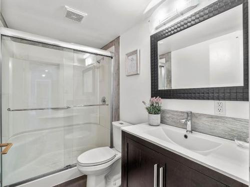 2280 Skeena Drive, Kamloops, BC - Indoor Photo Showing Bathroom