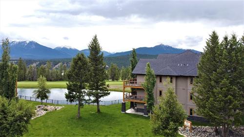 715 D - 700 Bighorn Boulevard, Radium Hot Springs, BC - Outdoor With View