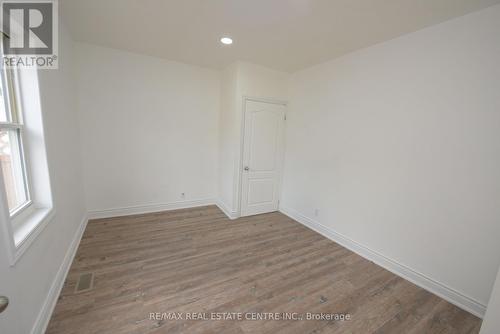 69-71 Cedar Street, Cambridge, ON - Indoor Photo Showing Other Room