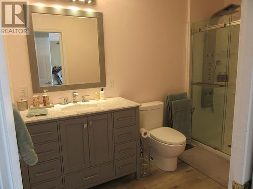 6497 Monette Road, Horse Lake, BC - Indoor Photo Showing Bathroom