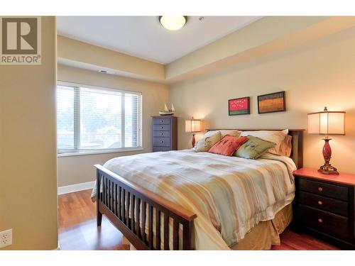 3996 Beach Avenue Unit# 221, Peachland, BC - Indoor Photo Showing Bedroom