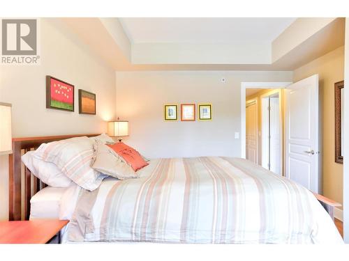 3996 Beach Avenue Unit# 221, Peachland, BC - Indoor Photo Showing Bedroom