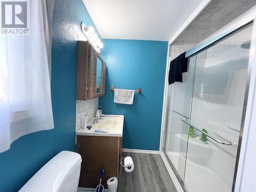 46 Queen St, Chapleau, ON - Indoor Photo Showing Bathroom