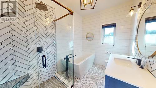 14924 Stoddart Creek Road, Charlie Lake, BC - Indoor Photo Showing Bathroom