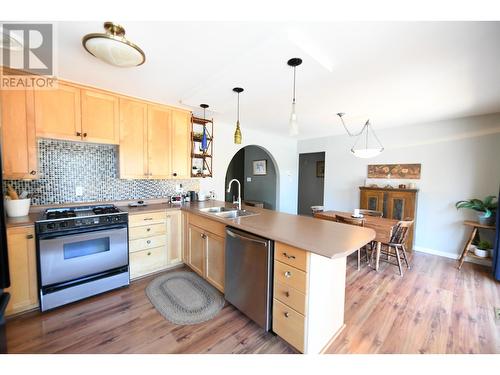 11315 94 Street, Fort St. John, BC - Indoor Photo Showing Kitchen With Double Sink