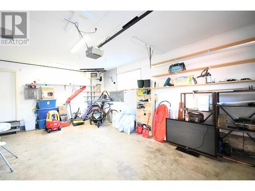 11315 94 Street, Fort St. John, BC - Indoor Photo Showing Garage