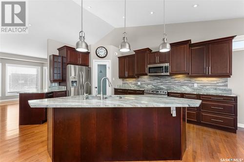 273 Wood Lily Drive, Moose Jaw, SK - Indoor Photo Showing Kitchen With Upgraded Kitchen