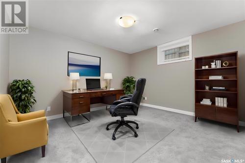 273 Wood Lily Drive, Moose Jaw, SK - Indoor Photo Showing Office