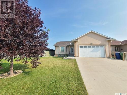 273 Wood Lily Drive, Moose Jaw, SK - Outdoor