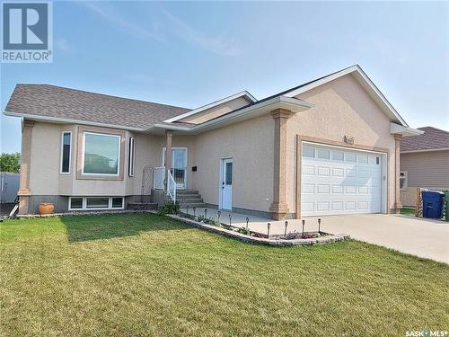 273 Wood Lily Drive, Moose Jaw, SK - Outdoor
