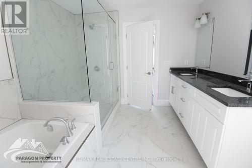 150 Tuscany Trail, Chatham-Kent, ON - Indoor Photo Showing Bathroom
