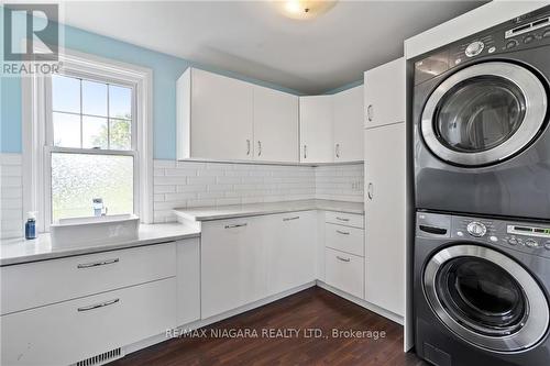 780 Niagara Stone Rd, Niagara-On-The-Lake, ON - Indoor Photo Showing Laundry Room