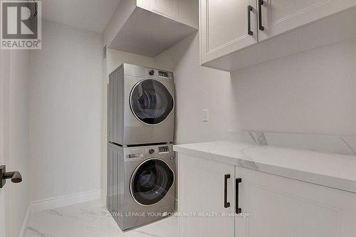 #1111 -20 Harding Blvd W, Richmond Hill, ON - Indoor Photo Showing Laundry Room