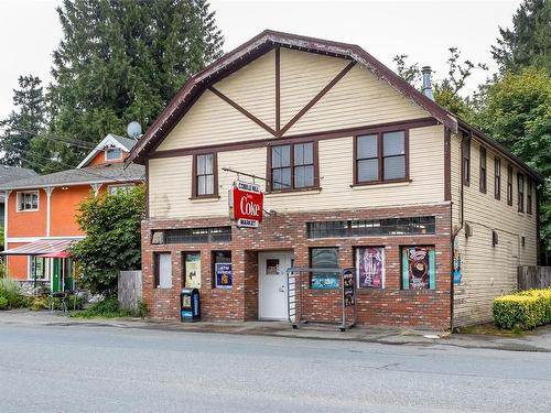 1494 Fisher Rd, Cobble Hill, BC - Outdoor With Facade