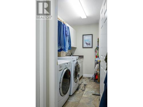 9283 Chinook Road, Vernon, BC - Indoor Photo Showing Laundry Room