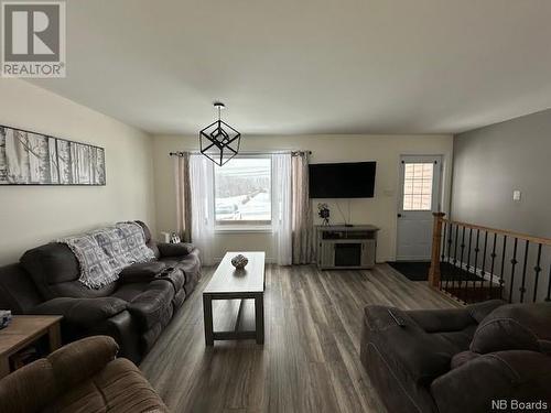 1249 Des Pionniers Avenue, Balmoral, NB - Indoor Photo Showing Living Room