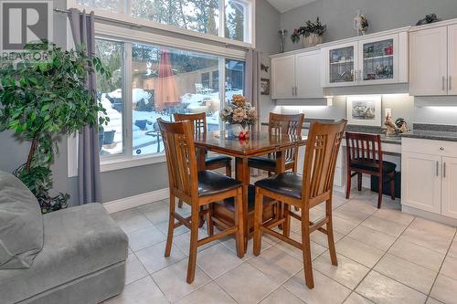 3945 Gallaghers Circle, Kelowna, BC - Indoor Photo Showing Dining Room