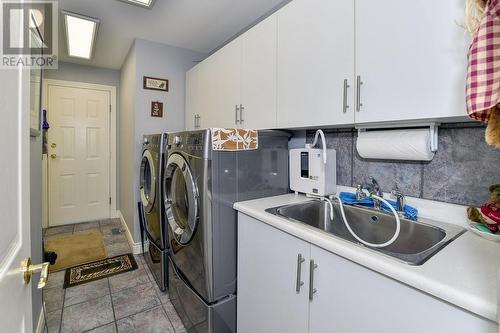 3945 Gallaghers Circle, Kelowna, BC - Indoor Photo Showing Laundry Room