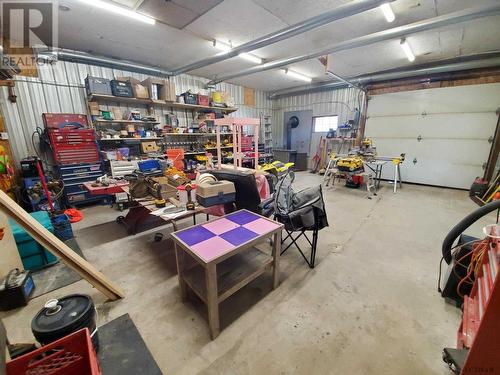 83 Howie St, Charlton, ON - Indoor Photo Showing Garage