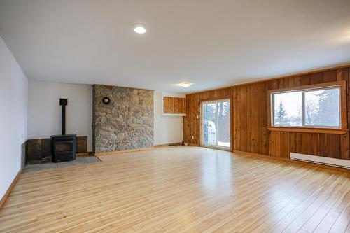 6675 Highway 3A, Nelson, BC - Indoor