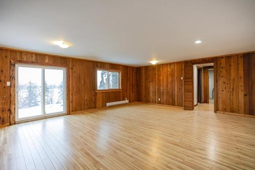 6675 Highway 3A, Nelson, BC - Indoor Photo Showing Other Room