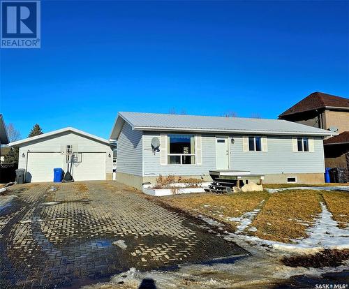 11 Arcola Place, Carlyle, SK - Outdoor