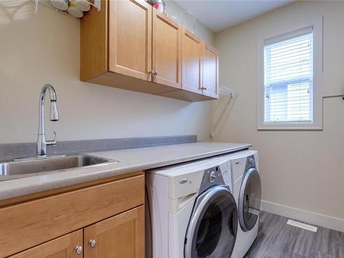 13079 Staccato Drive, Lake Country, BC - Indoor Photo Showing Laundry Room