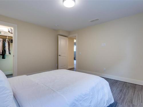 13079 Staccato Drive, Lake Country, BC - Indoor Photo Showing Bedroom
