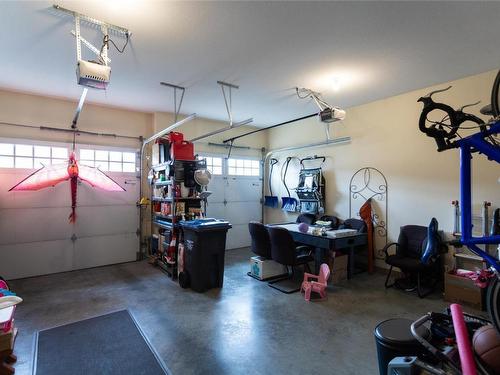 13079 Staccato Drive, Lake Country, BC - Indoor Photo Showing Garage