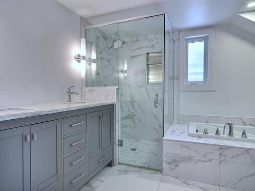 Salle de bains - 118 Rue St-Joseph, Beaupré, QC - Indoor Photo Showing Bathroom