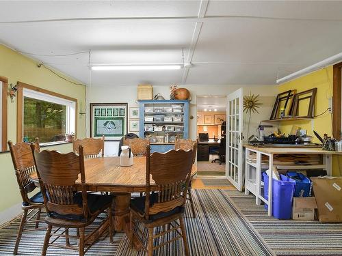 763 Steward Dr, Mayne Island, BC - Indoor Photo Showing Dining Room