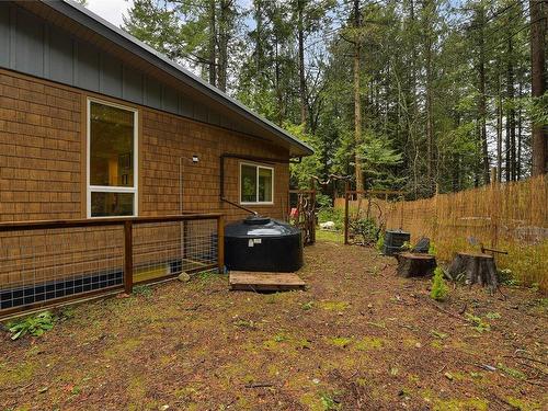 763 Steward Dr, Mayne Island, BC - Outdoor With Exterior