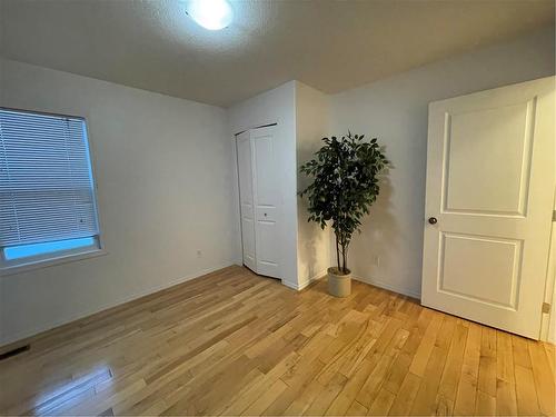 1 416 Currie Road N, Swan River, MB - Indoor Photo Showing Bathroom