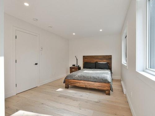 Master bedroom - 143 Rue Wilson, Mont-Blanc, QC - Indoor Photo Showing Bedroom