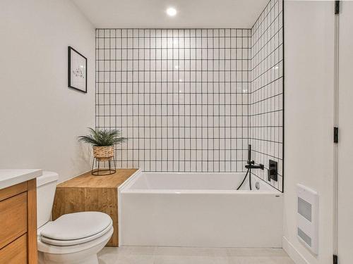 Bathroom - 143 Rue Wilson, Mont-Blanc, QC - Indoor Photo Showing Bathroom