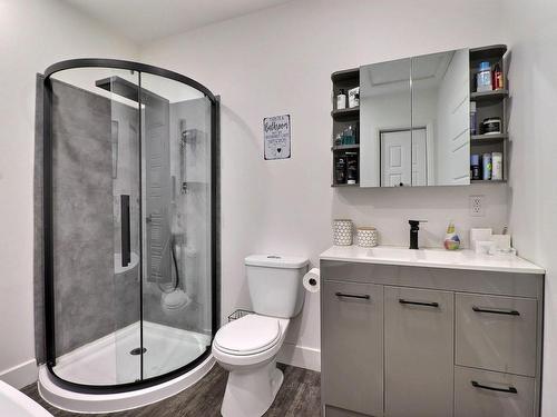 Salle de bains - 1775 Rue Bourassa, Val-D'Or, QC - Indoor Photo Showing Bathroom