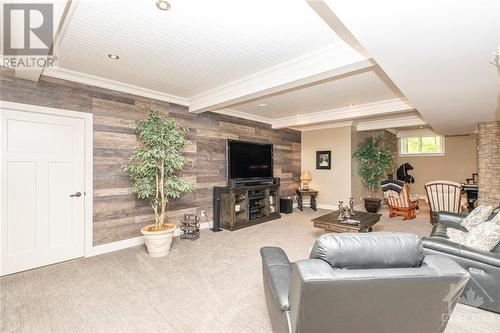 2868 Bouvier Road, Clarence-Rockland, ON - Indoor Photo Showing Living Room