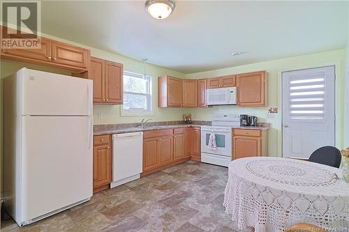 388 East Riverside Drive, Perth-Andover, NB - Indoor Photo Showing Kitchen