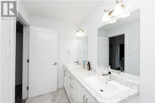 24 Satleville, Riverview, NB - Indoor Photo Showing Bathroom