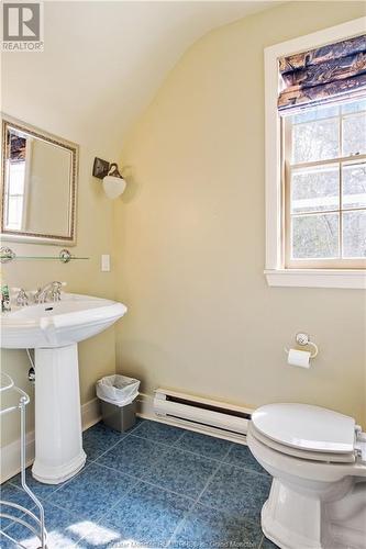 114 Riverside Dr, Shediac, NB - Indoor Photo Showing Bathroom