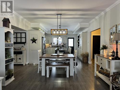 98 Sullivan Avenue, Gander, NL - Indoor Photo Showing Dining Room