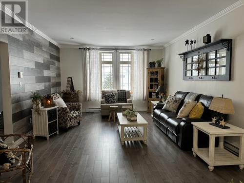 98 Sullivan Avenue, Gander, NL - Indoor Photo Showing Living Room