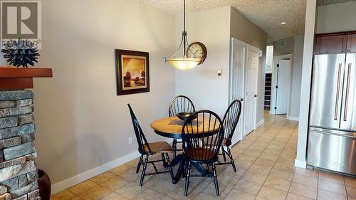 400 Bighorn Boulevard Unit# 412 A, Radium Hot Springs, BC - Indoor Photo Showing Dining Room