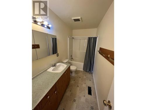 5227 Cottonwood Road, Fort Nelson, BC - Indoor Photo Showing Bathroom