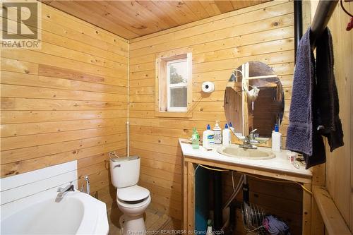 156 Bois Joli Rd, Bouctouche, NB - Indoor Photo Showing Bathroom