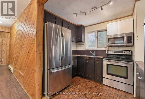 2726 9Th Line, Innisfil, ON - Indoor Photo Showing Kitchen
