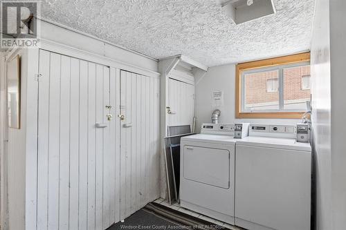 3177 Russell, Windsor, ON - Indoor Photo Showing Laundry Room