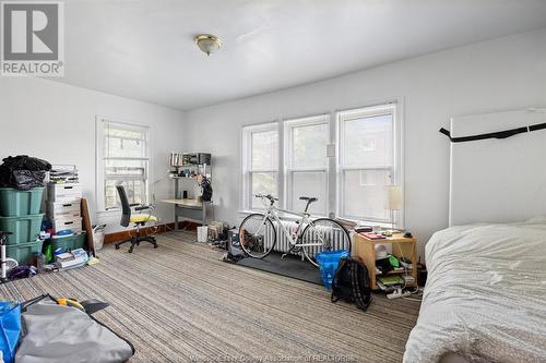 3177 Russell, Windsor, ON - Indoor Photo Showing Bedroom