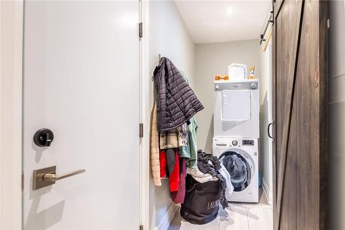 801 Main Street E, Hamilton, ON - Indoor Photo Showing Laundry Room